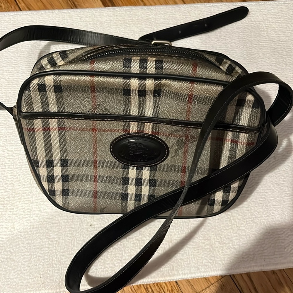 Burberry’s Crossbody Bag